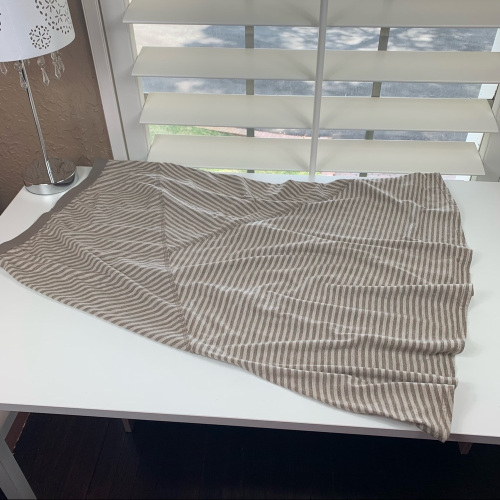 J. JILL taupe striped circle skirt